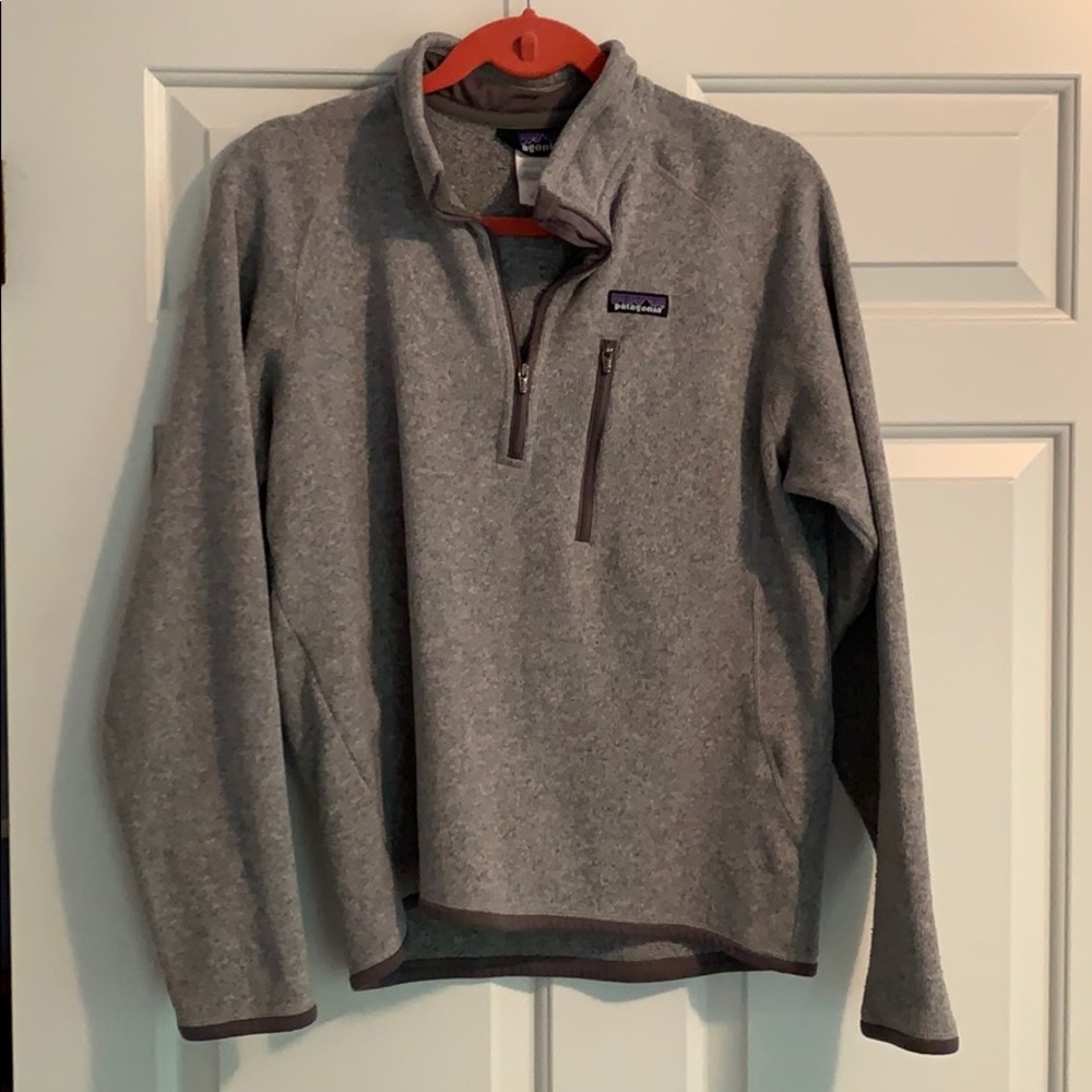 Men’s grey Patagonia pullover